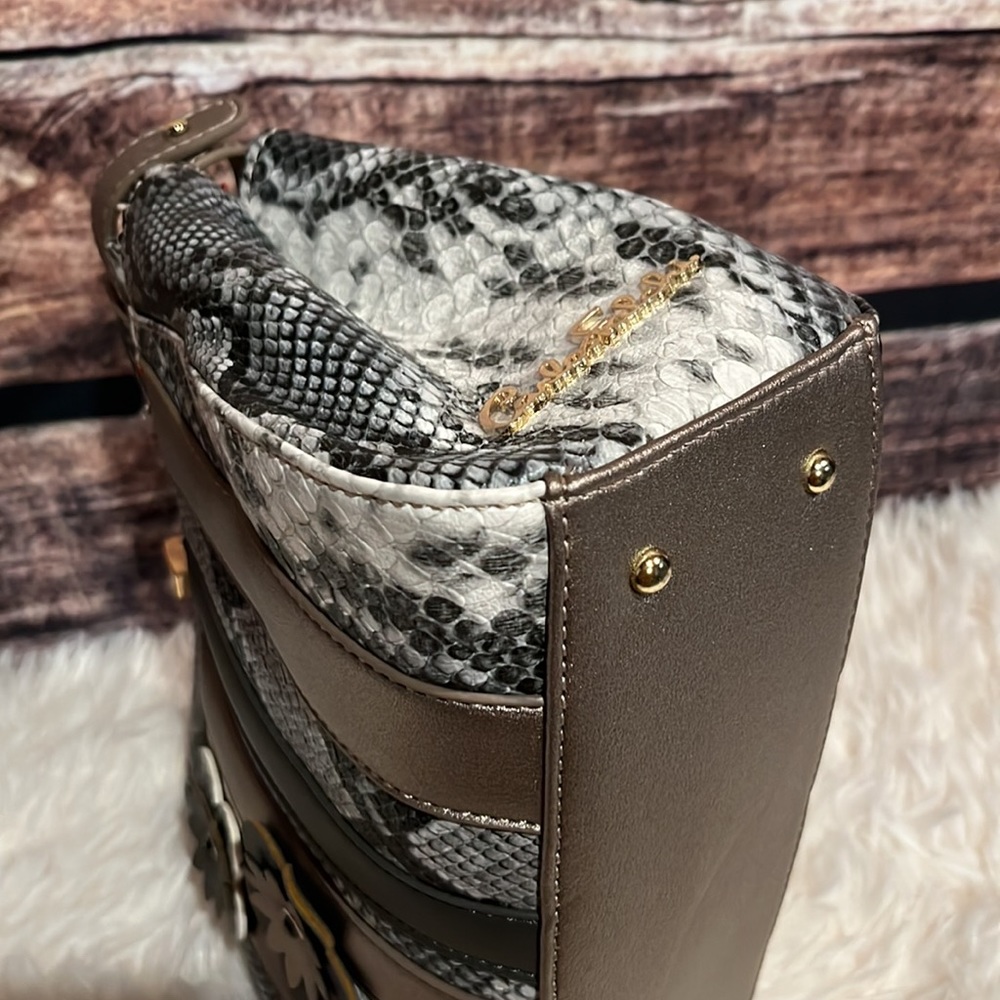 Carlos Falchi bag - Picture 11 of 13